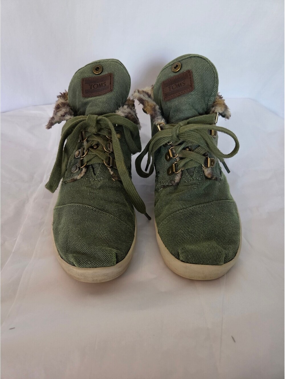 TOMS Womens 8 Olive Green Faux Fur High Top Sneakers Hiking Boho Leopard